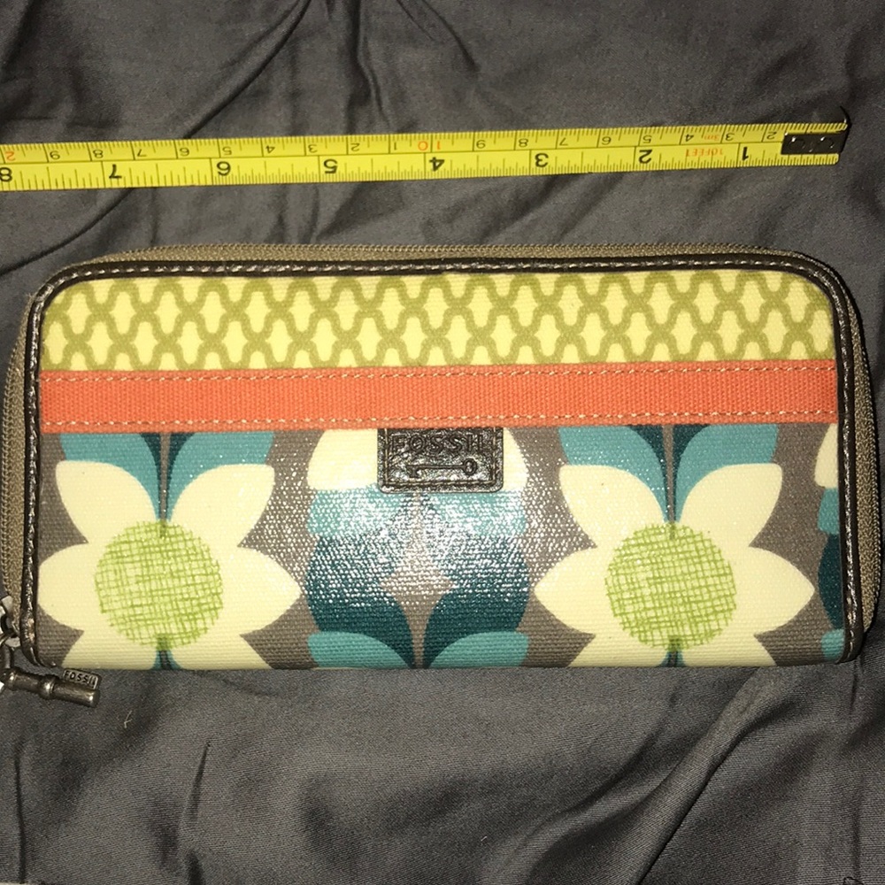 Fossil Kep-Per clutch